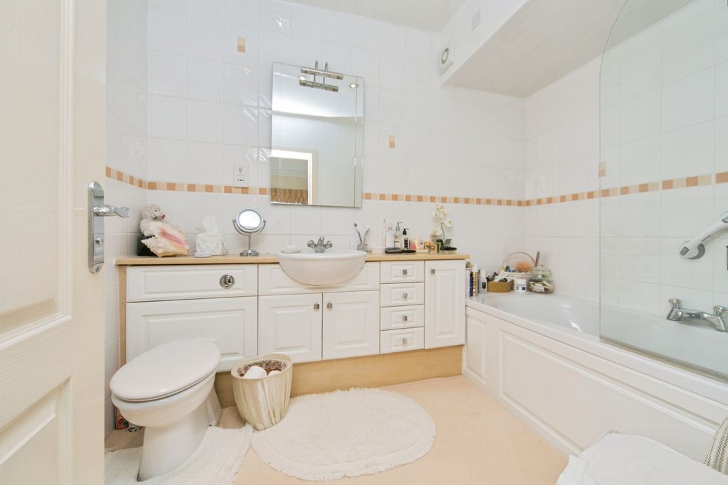 Additional image 11 of 2 bed flat for saleEverard Road, Rhos On Sea, Colwyn Bay, Conwy LL28