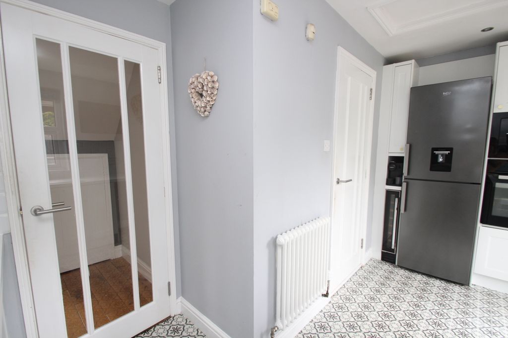 Additional image 8 of 4 bed semi-detached house to rentDonaldswood Park, Paisley PA2