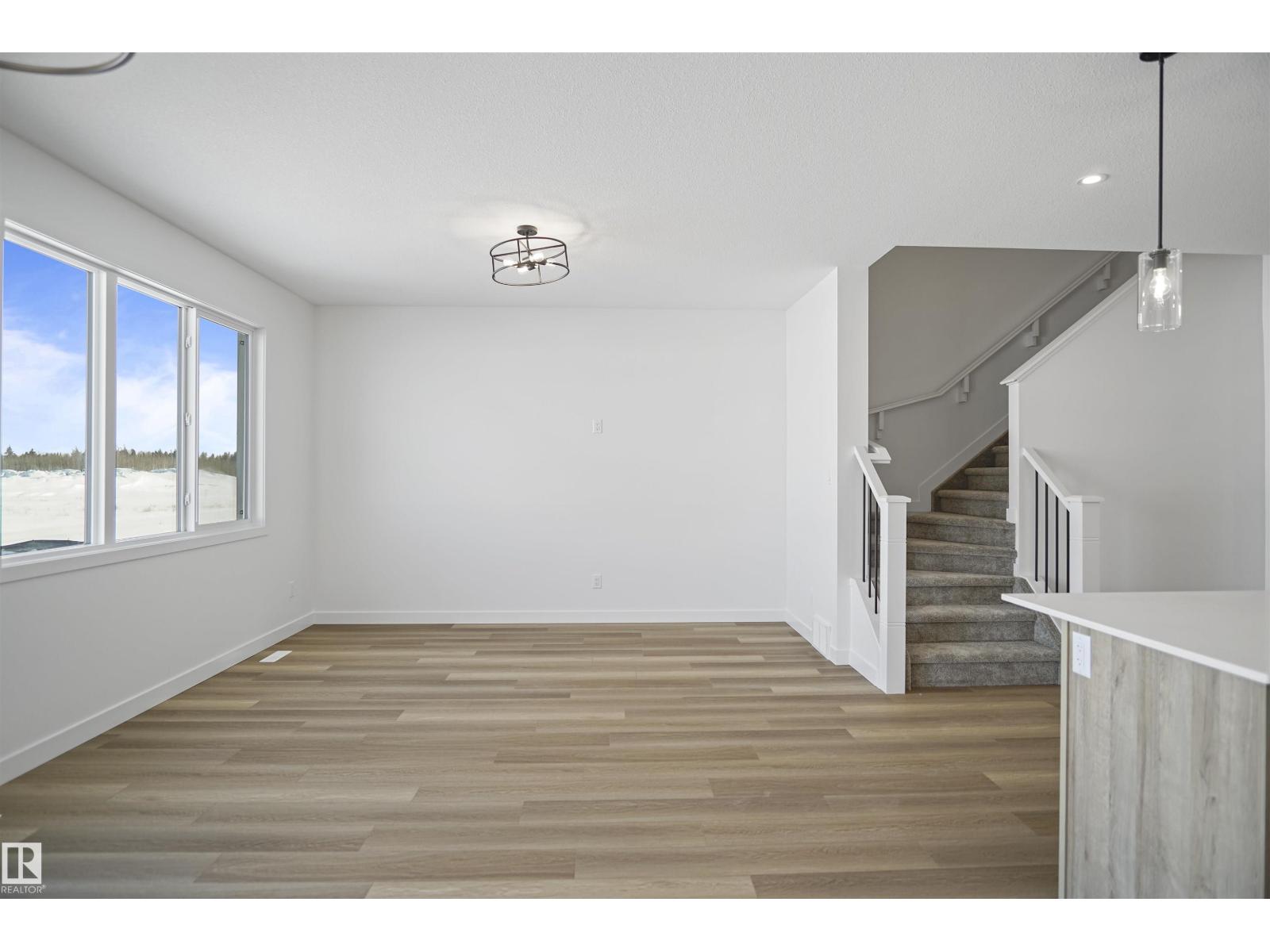 Additional image 3 of 6327 175 Avenue NW, Edmonton, AB, T5Z0V6