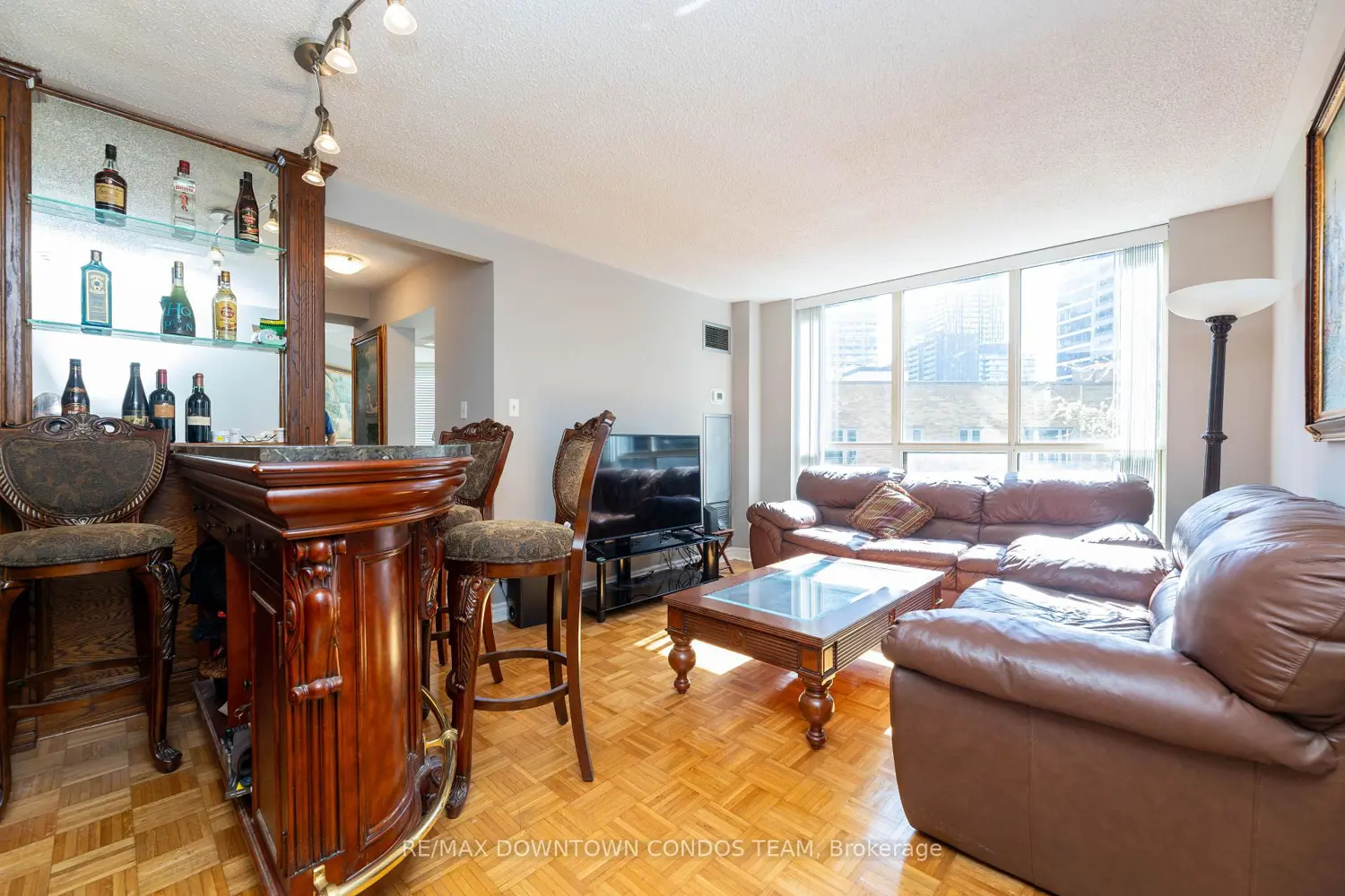 44 St Joseph Street 506 photo 2