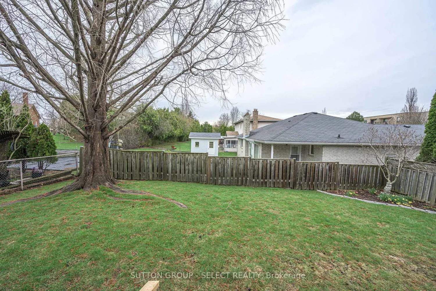 Additional image 19 of 260 Village Green Avenue