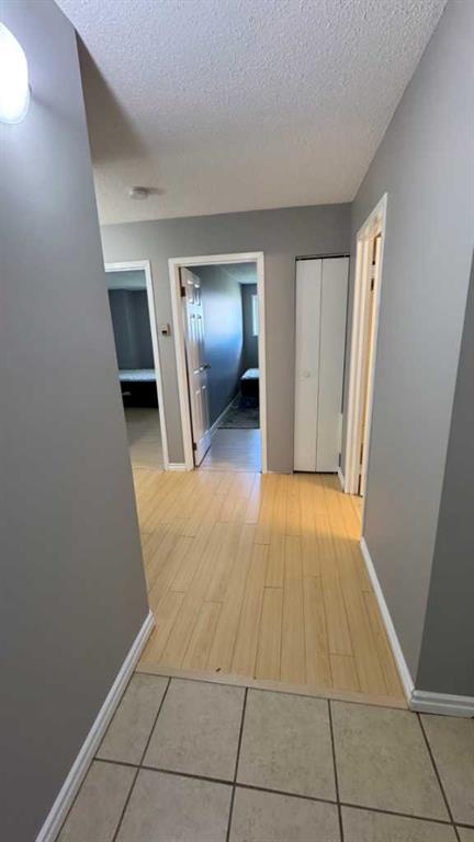 617-5 Berkeley Place W, Lethbridge, AB, T1K 5M9 photo 2