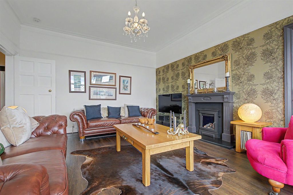 Additional image 5 of 2 bed flat for saleDenholm Street, Greenock PA16