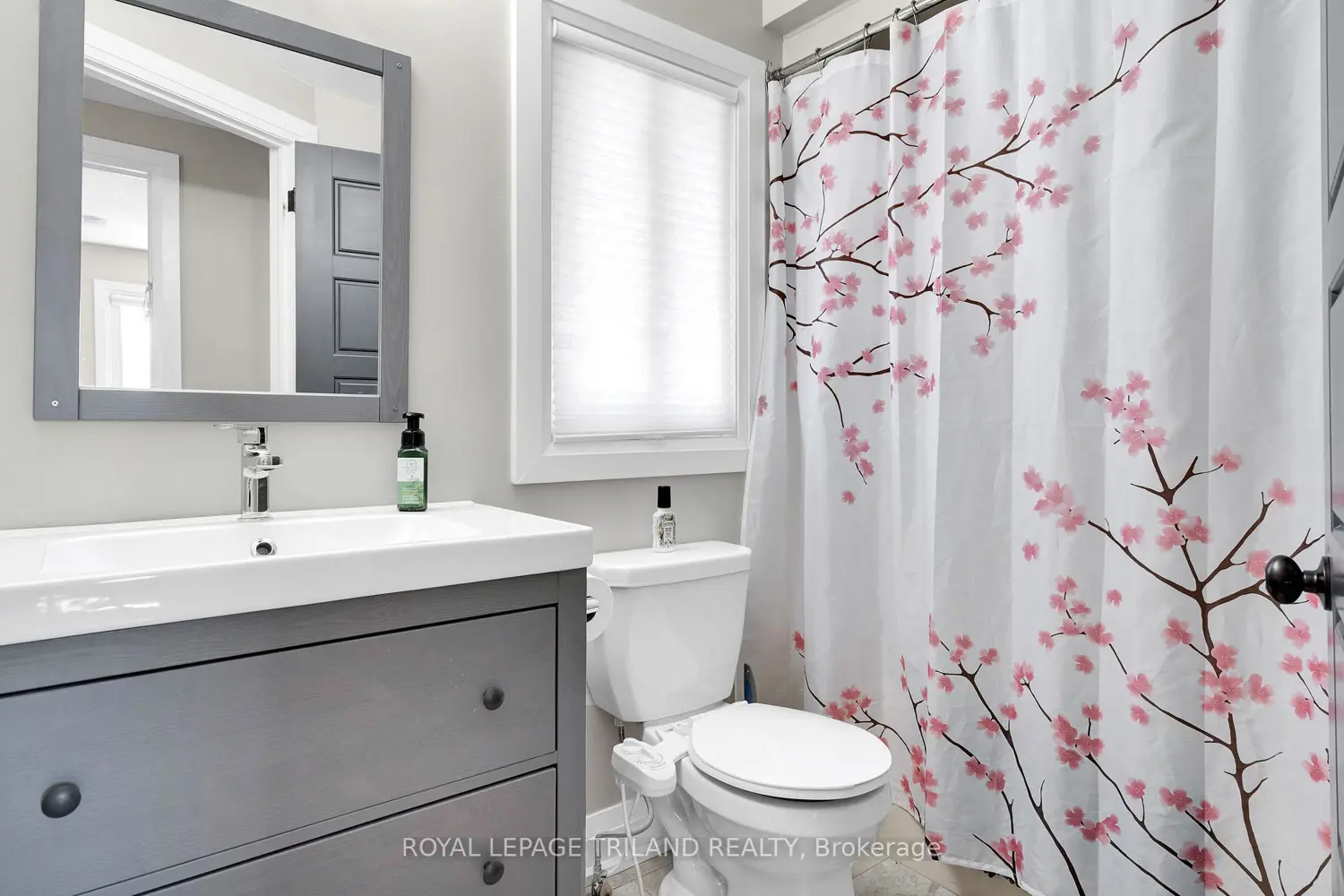 Additional image 11 of 129 Symes Street B