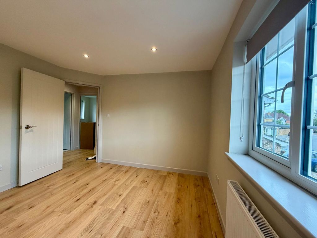 Additional image 9 of 5 bed detached house to rentGrasmere Way, Leighton Buzzard LU7