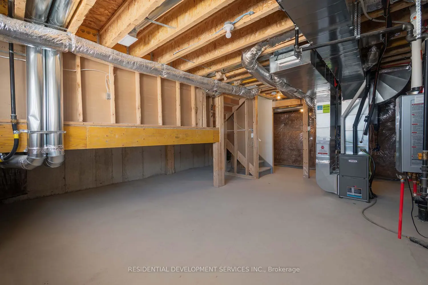 Additional image 11 of 11411 Leslie Street