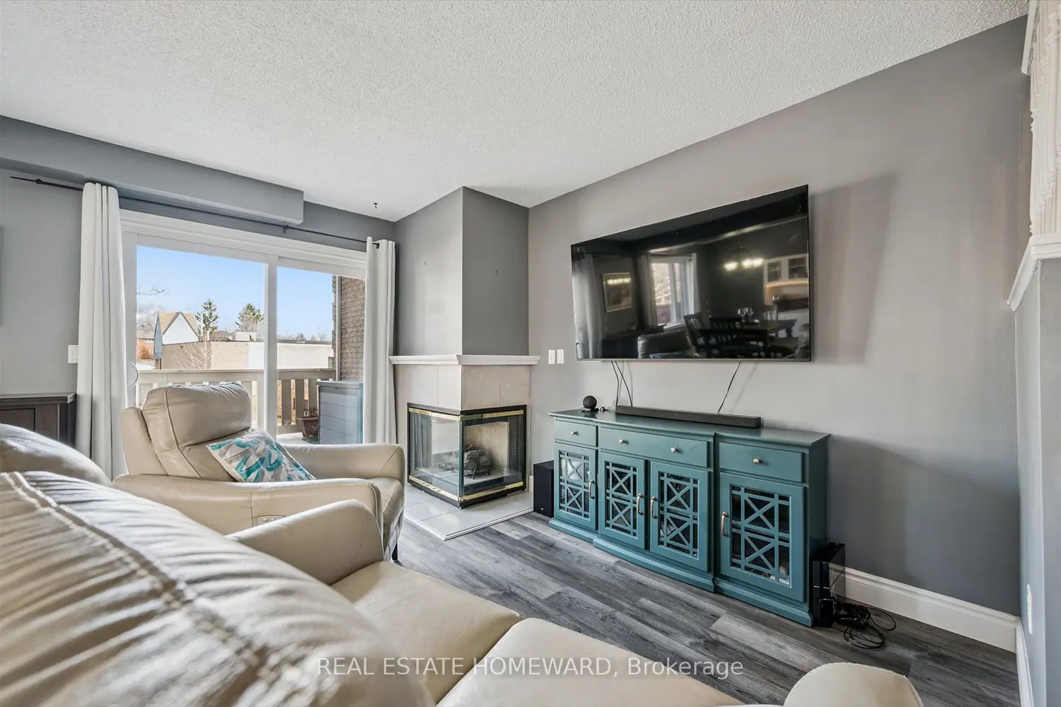 941 Gordon Street 50 photo 5