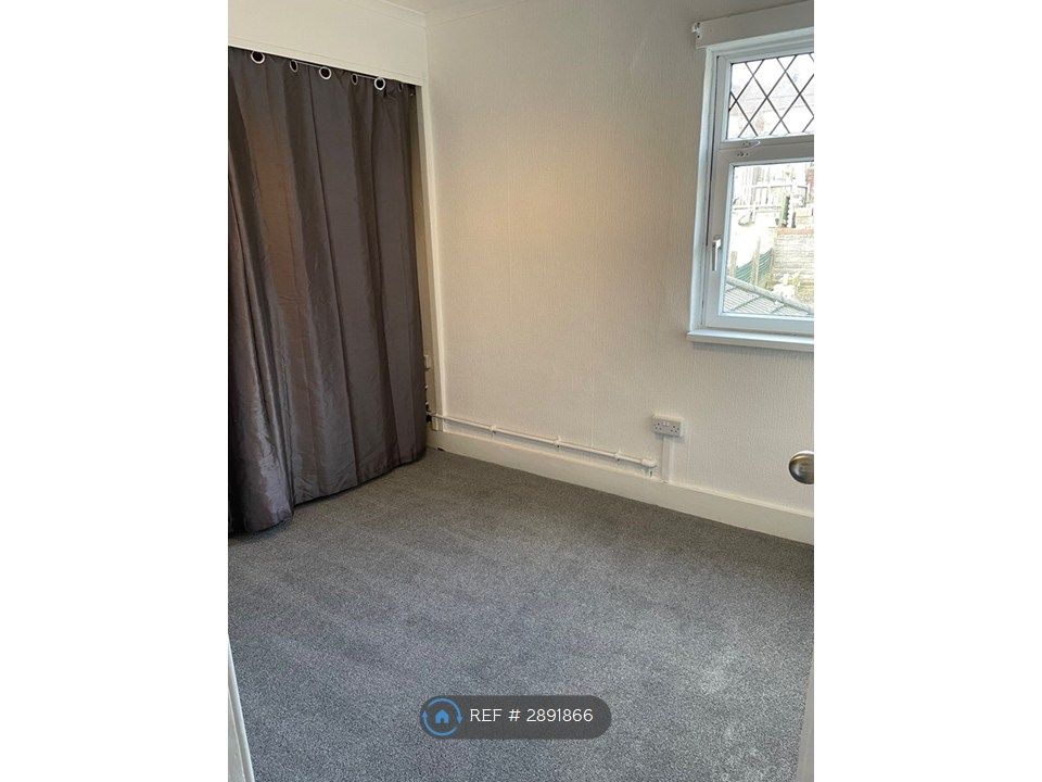 Additional image 11 of 3 bed terraced house to rentRectory Road, Crumlin, Newport NP11