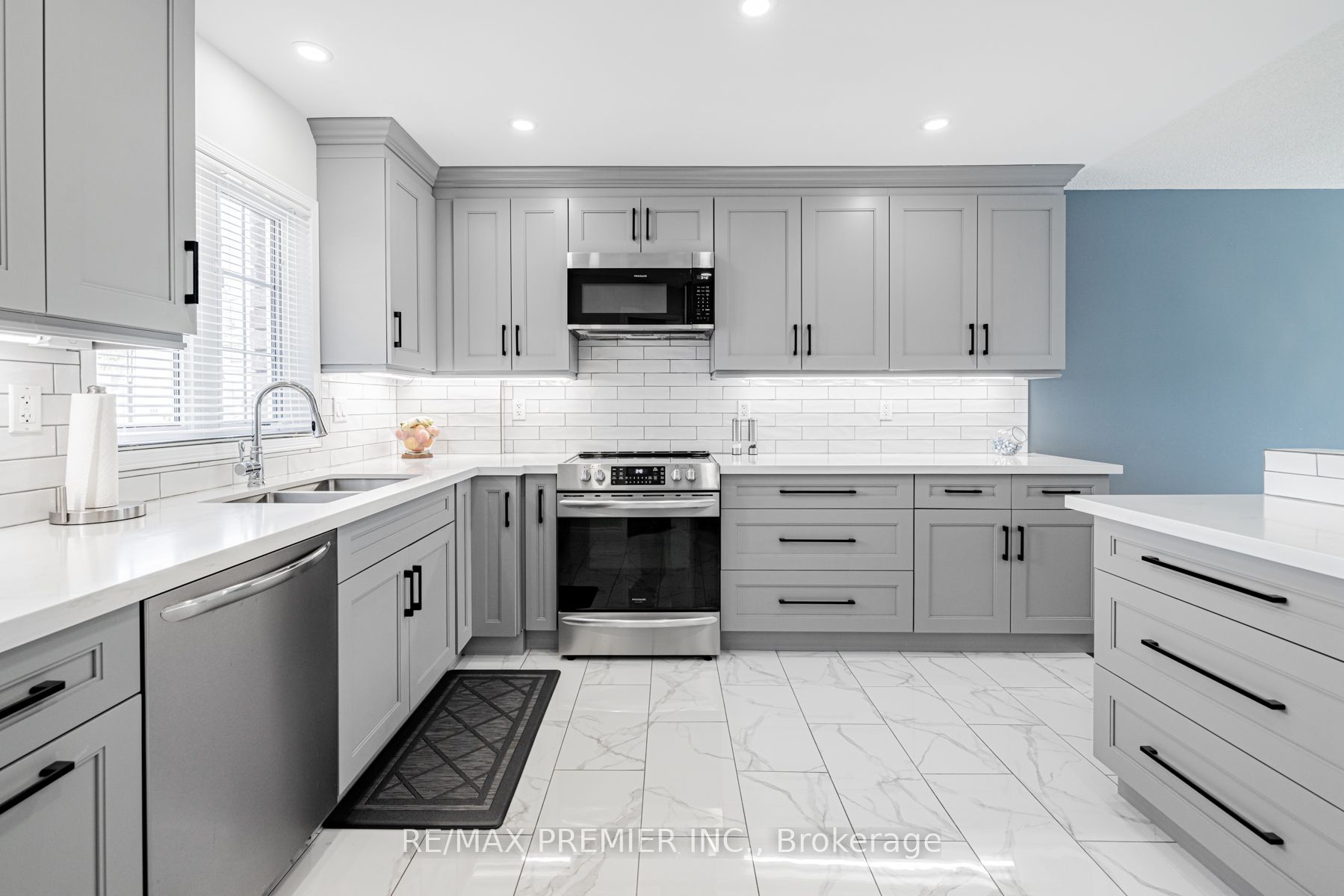 20 Cranberry Heights, Wasaga Beach, ON, L9Z 1M9