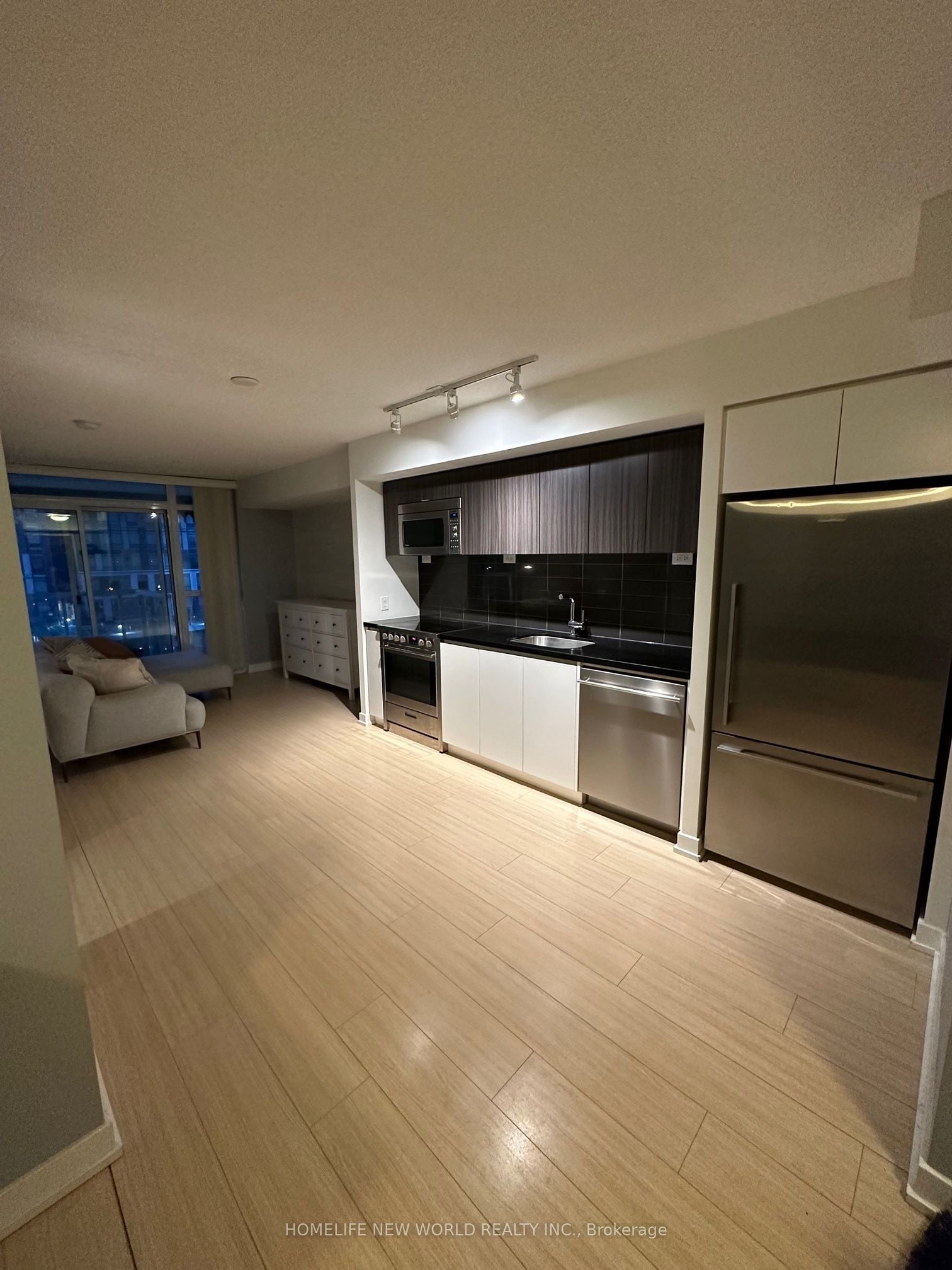 Additional image 3 of 717-85 Queens Wharf Road, Toronto, ON, M5V 0J9