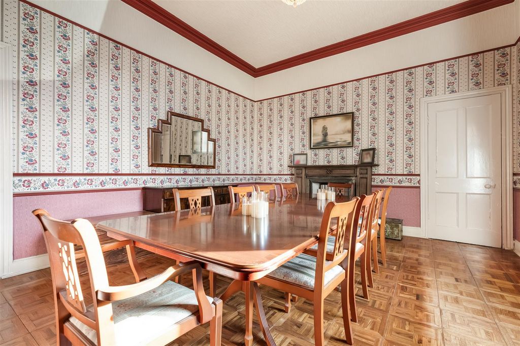 Additional image 28 of 4 bed flat for saleEsplanade, Greenock PA16