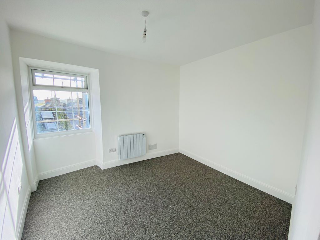 Additional image 5 of 2 bed flat to rentMarket Square, Narberth SA67