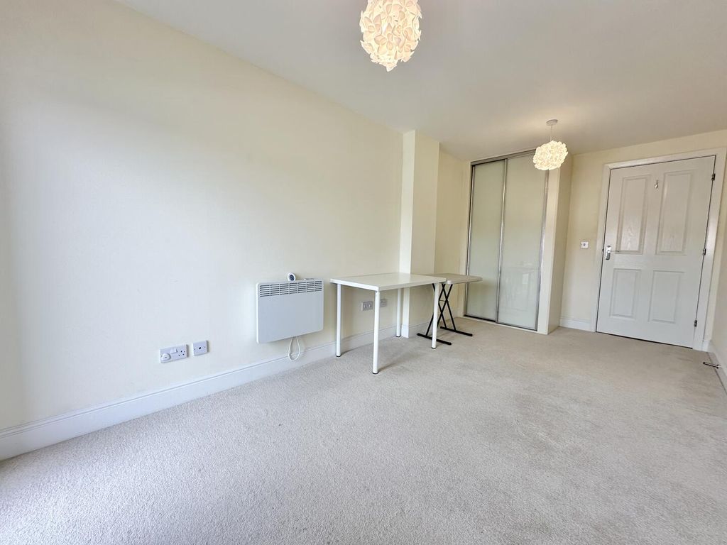 Additional image 12 of 2 bed flat to rentMerchant Sq, Portishead BS20