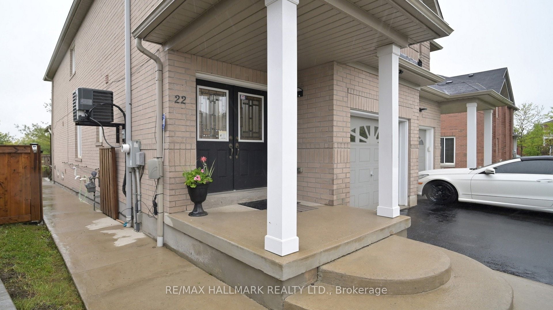 Additional image 2 of 22 Bailey Place, Brampton, ON, L6Z 0C8