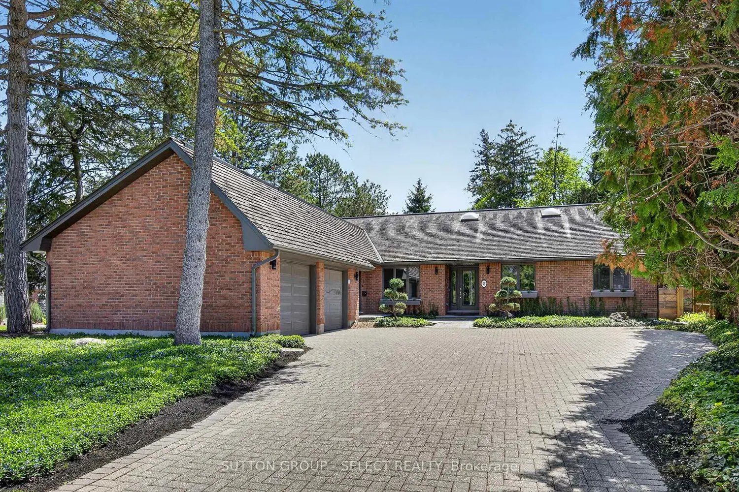 8 Tallwood Circle
