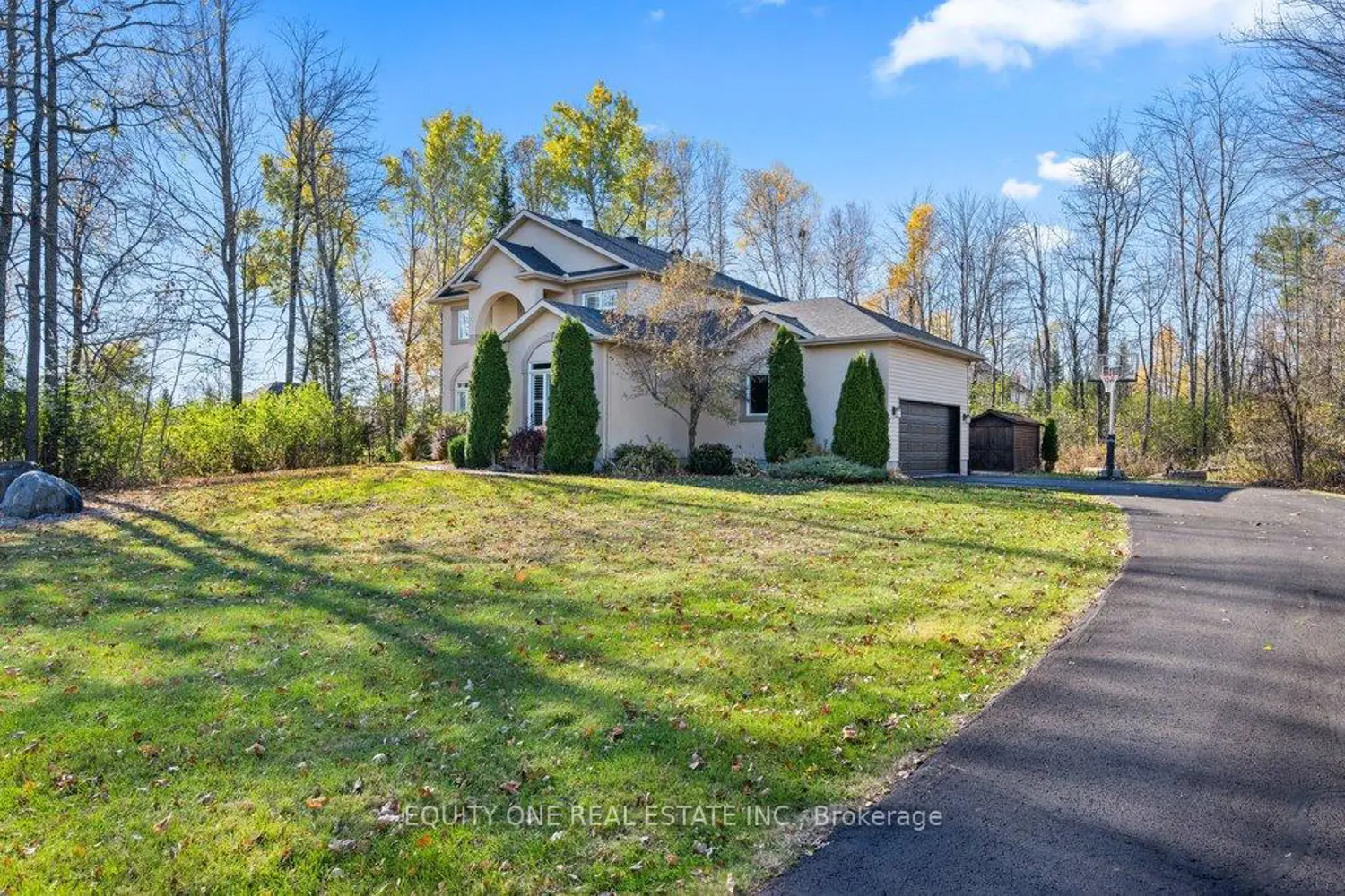 133 Arbourbrook Boulevard photo 2