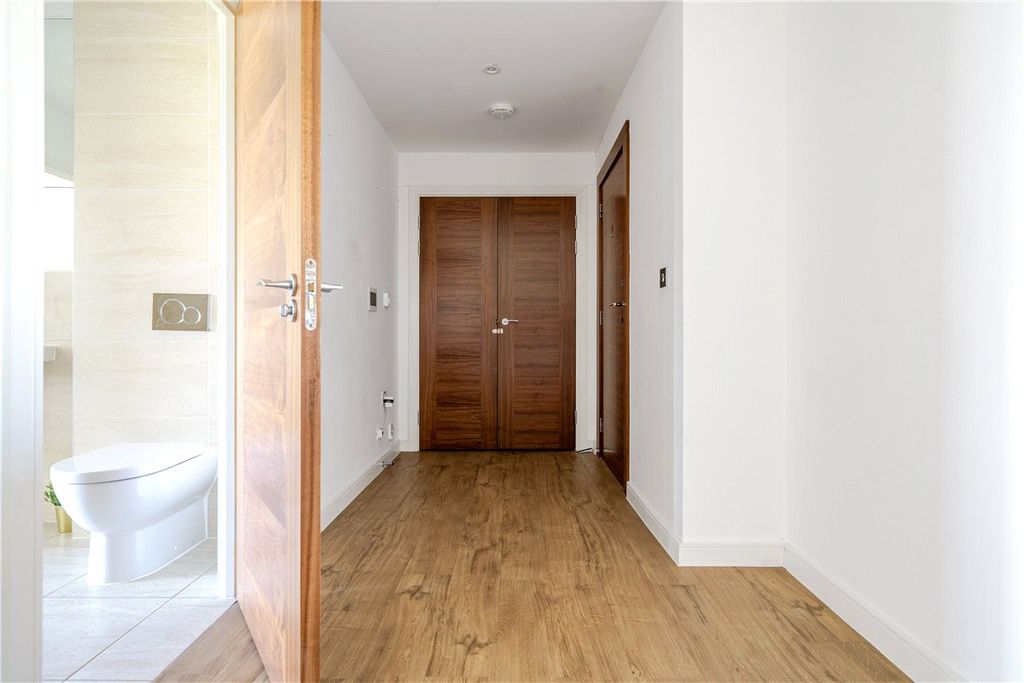 Additional image 9 of 2 bed flat to rentVictoria Bridge Road, Bath, Somerset BA2