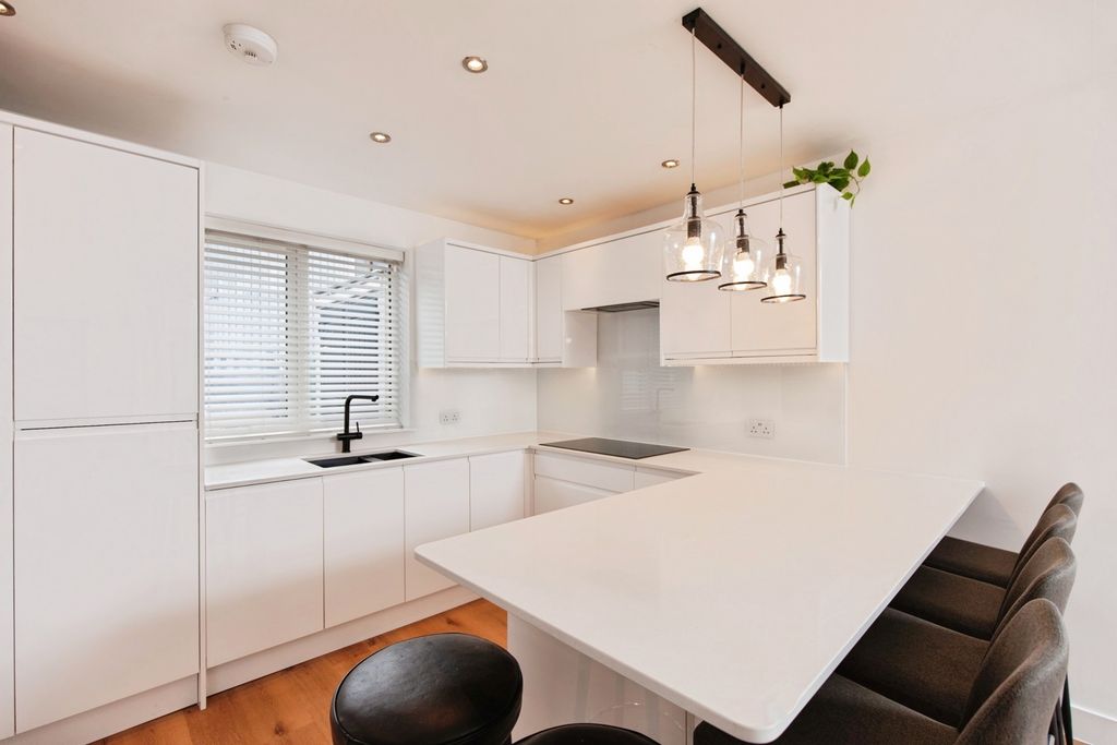 Additional image 7 of 3 bed flat to rentCrown Road, Weston, Bath BA1