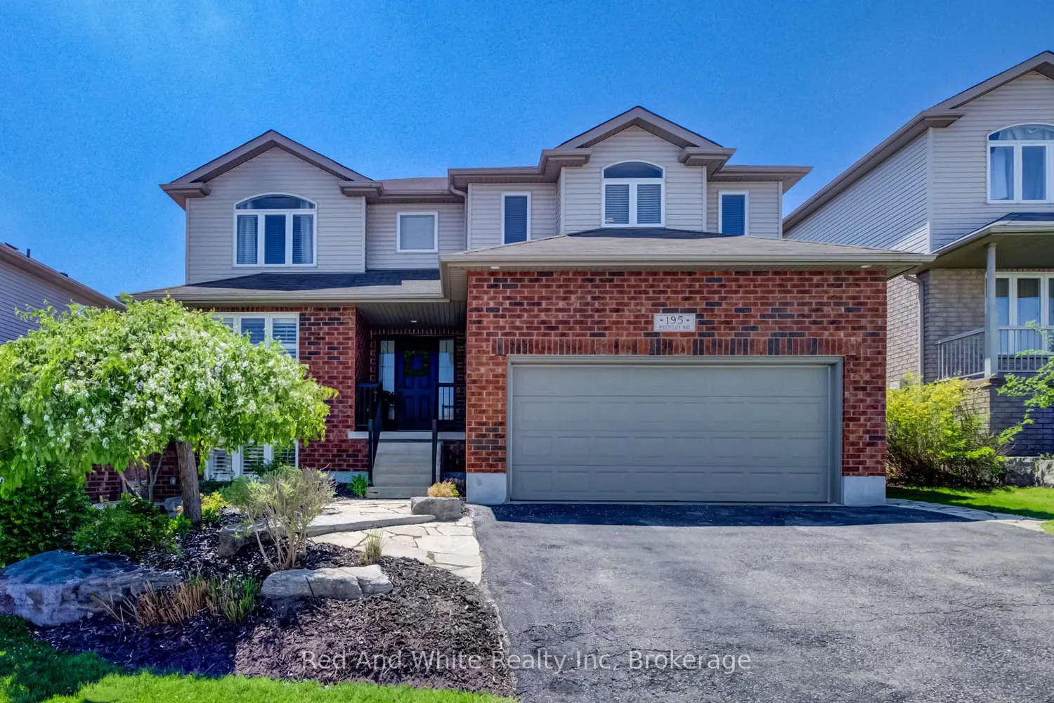 195 Westcliff Way