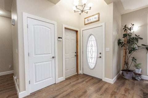Additional image 8 of 57 Lagrange Crescent, Red Deer, AB, T4R 3K2