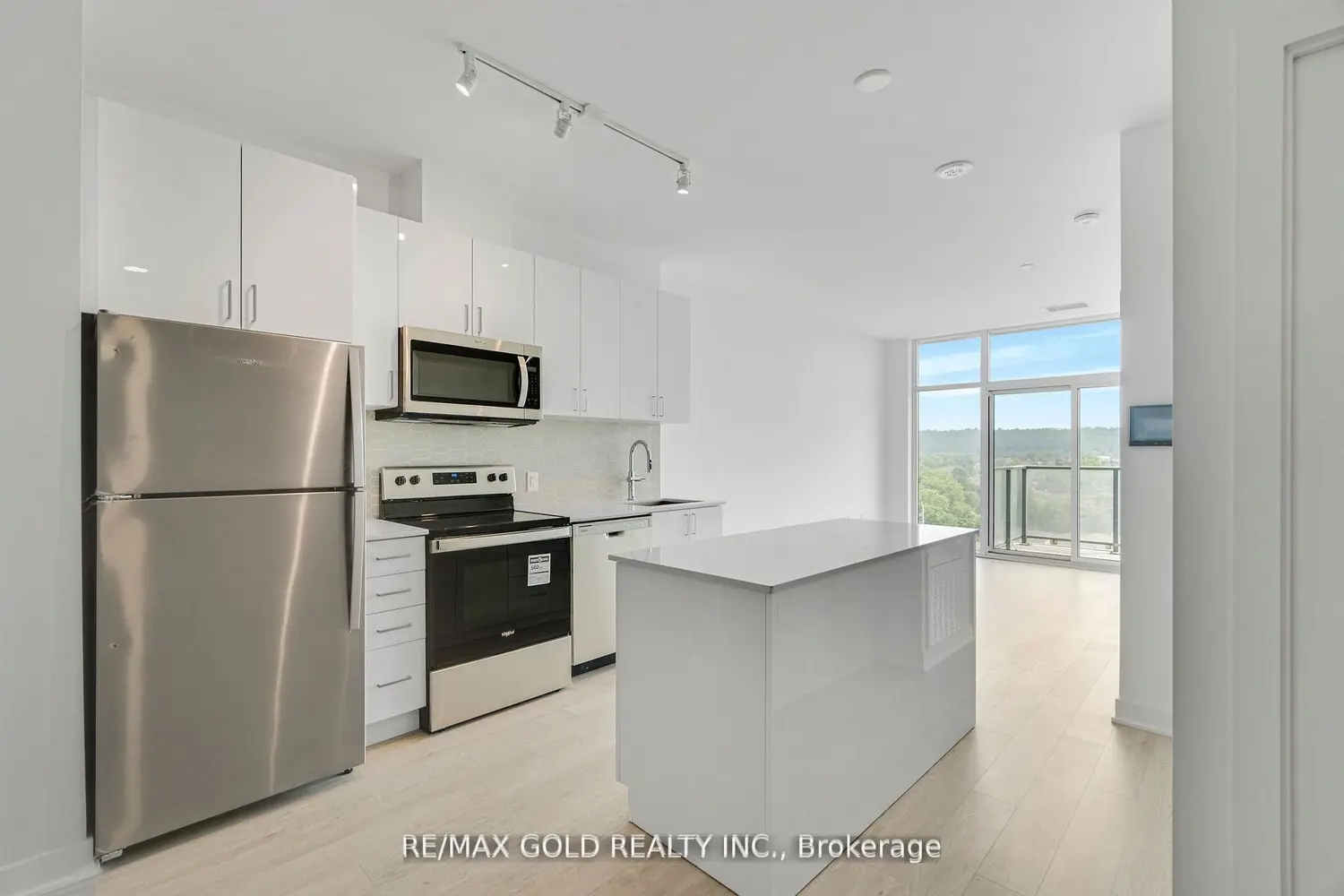 Additional image 8 of 2782 Barton Street 803