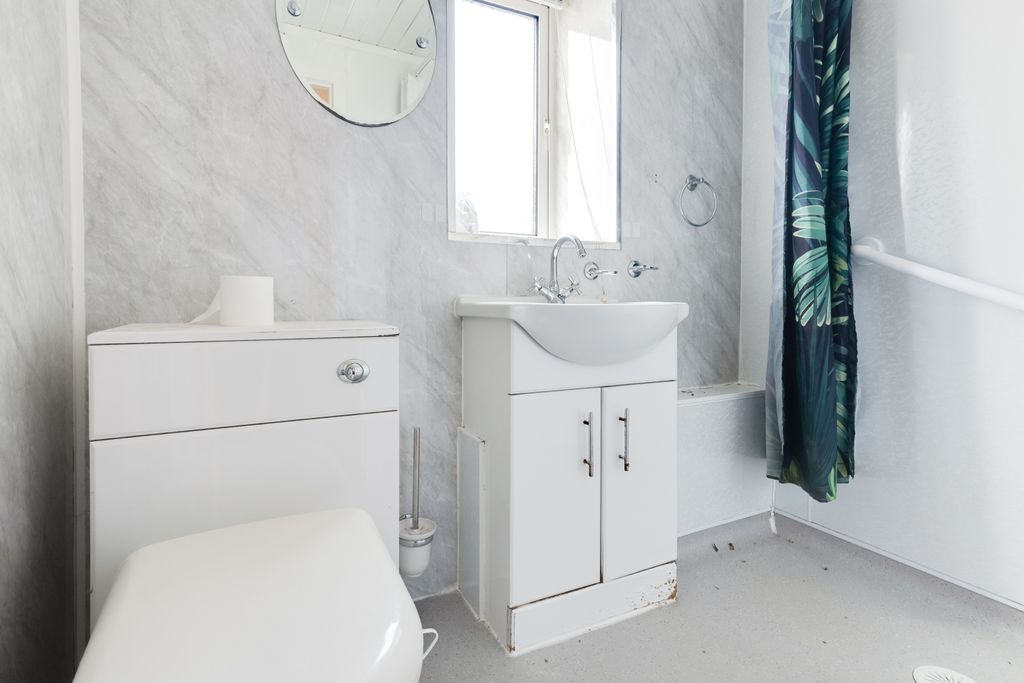 Additional image 16 of 3 bed semi-detached house to rentEarlsburn Avenue, Stirling FK7
