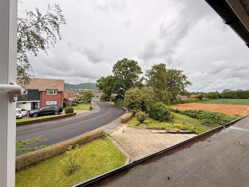 Additional image 15 of 5 bed detached house to rentTeme Avenue, Malvern WR14