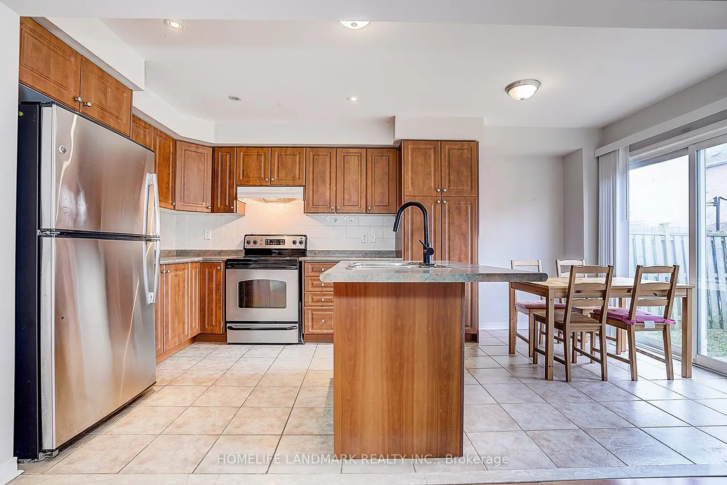 Additional image 8 of 121 Lowther Avenue