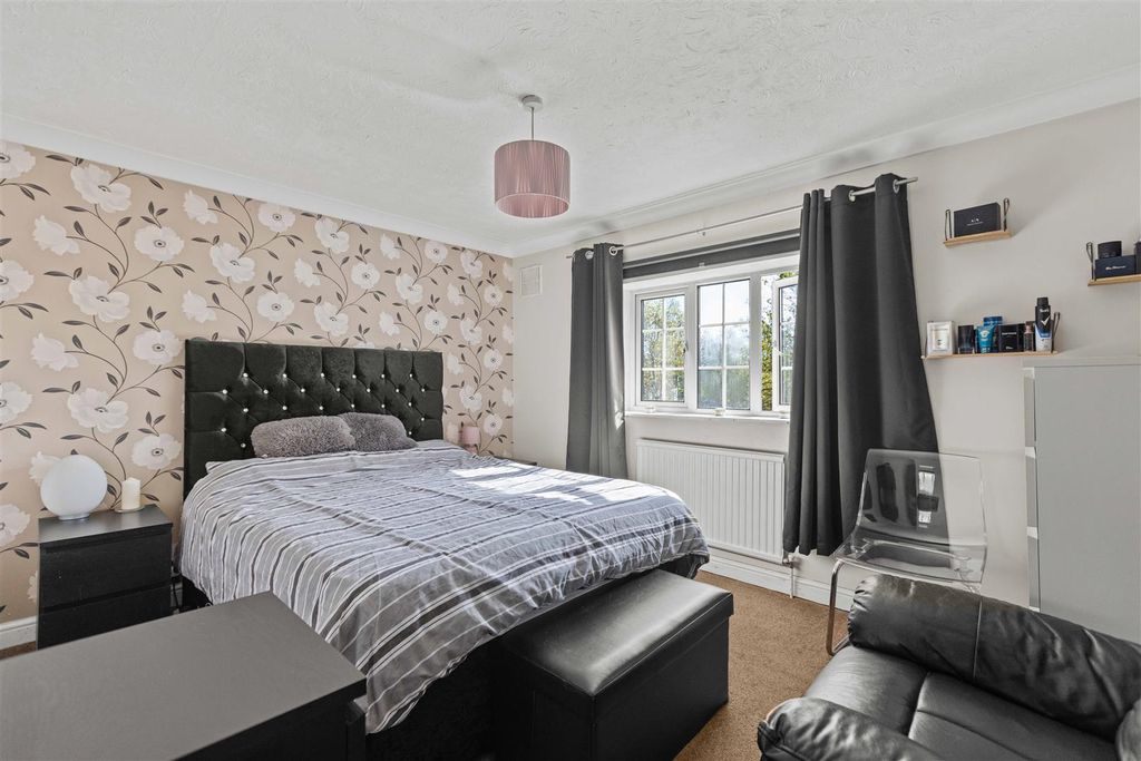 Additional image 6 of 3 bed terraced house for saleCarroll Crescent, Ascot SL5