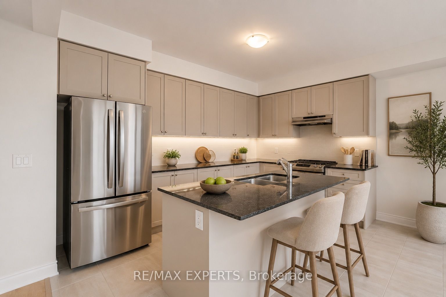 Additional image 4 of 11 Union Boulevard, Wasaga Beach, ON, L9Z 0M6