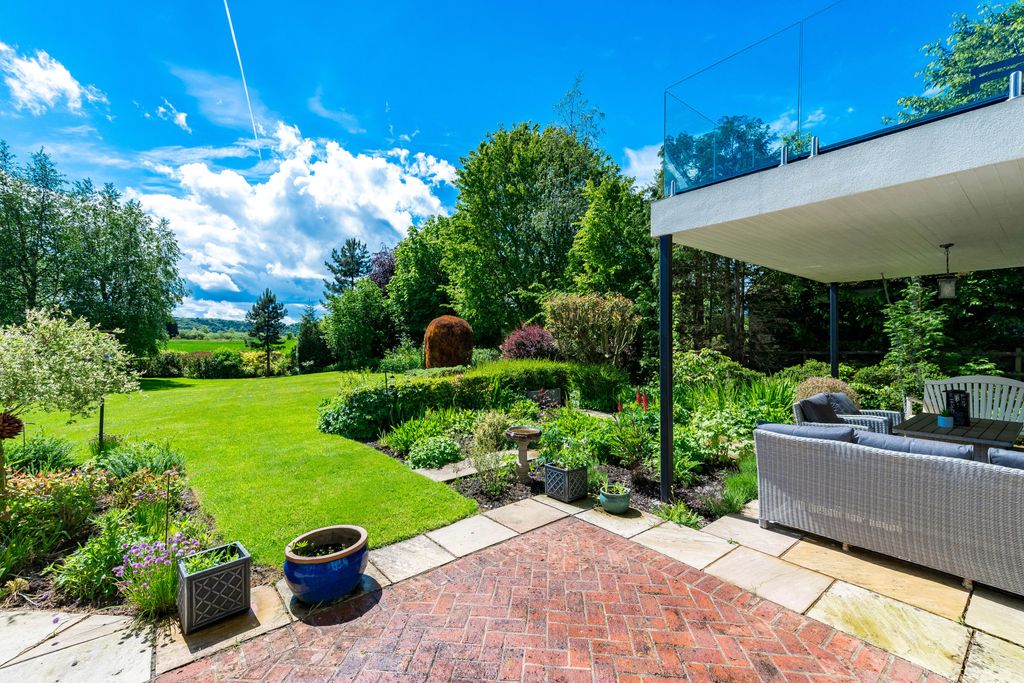 Additional image 5 of 6 bed detached house for salePrestbury Road, Wilmslow, Cheshire SK9