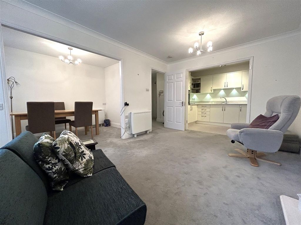 Additional image 4 of 1 bed flat for saleSt. Johns Road, Sevenoaks TN13