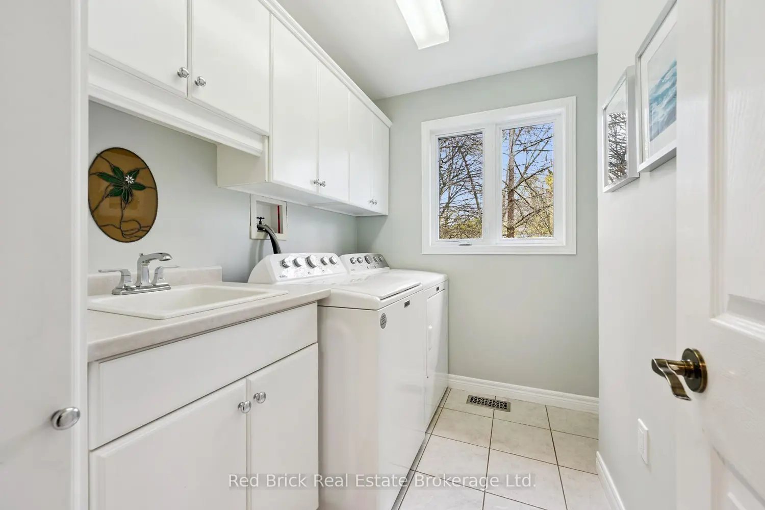 Additional image 3 of 326 Erb Street