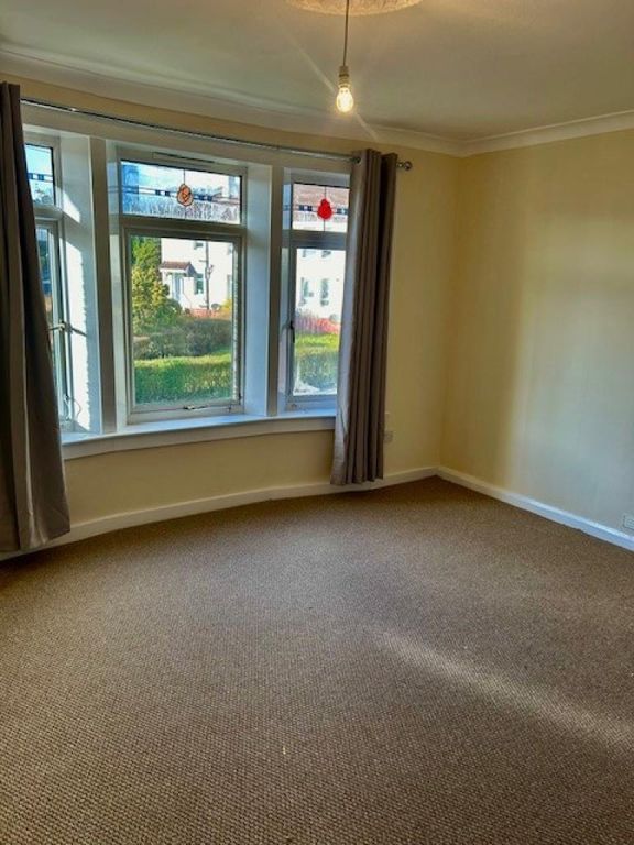 Additional image 4 of 3 bed terraced house to rentEsslemont Avenue, Glasgow G14