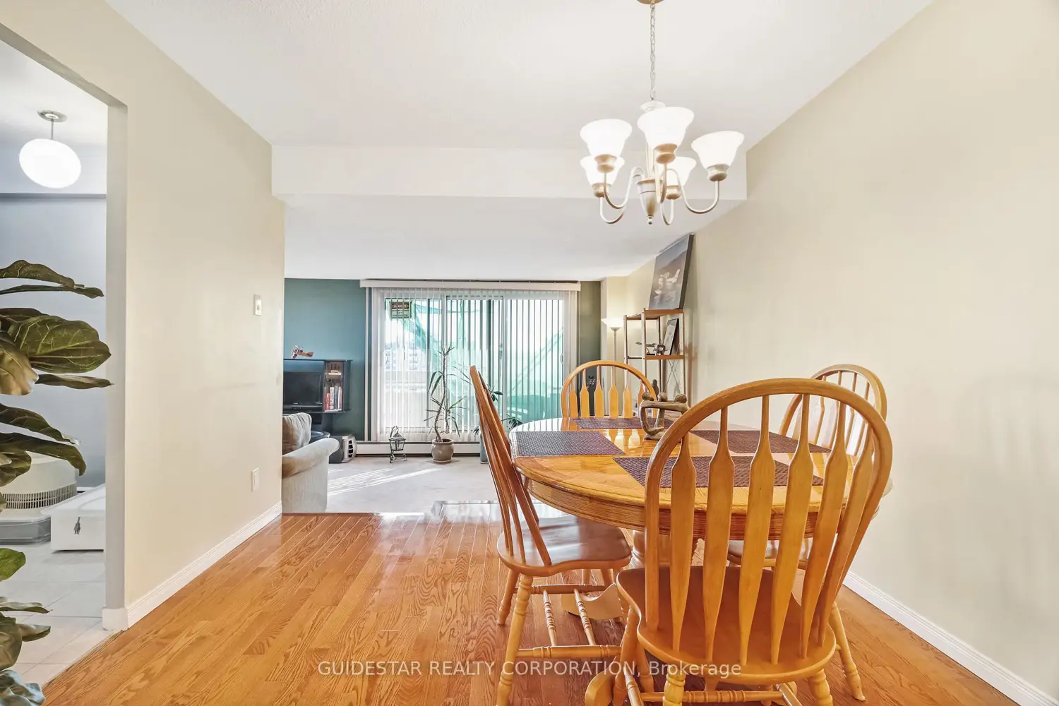 Additional image 11 of 1171 Ambleside Drive 1906