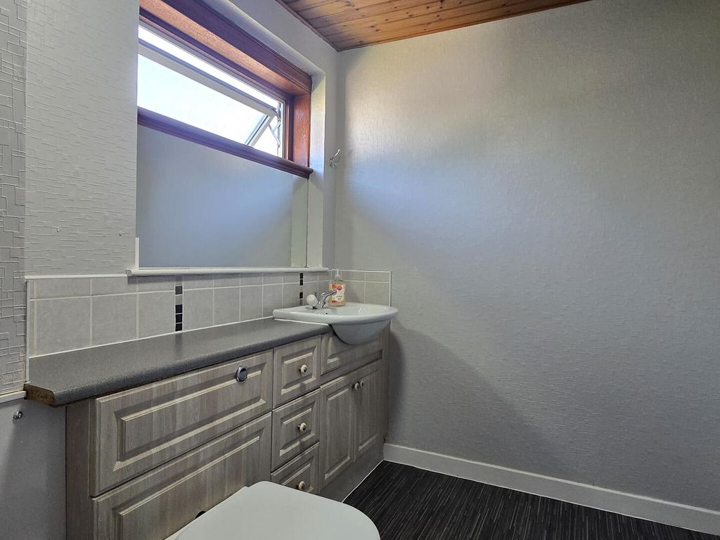 Additional image 15 of 2 bed flat to rentIona Court, Perth PH1