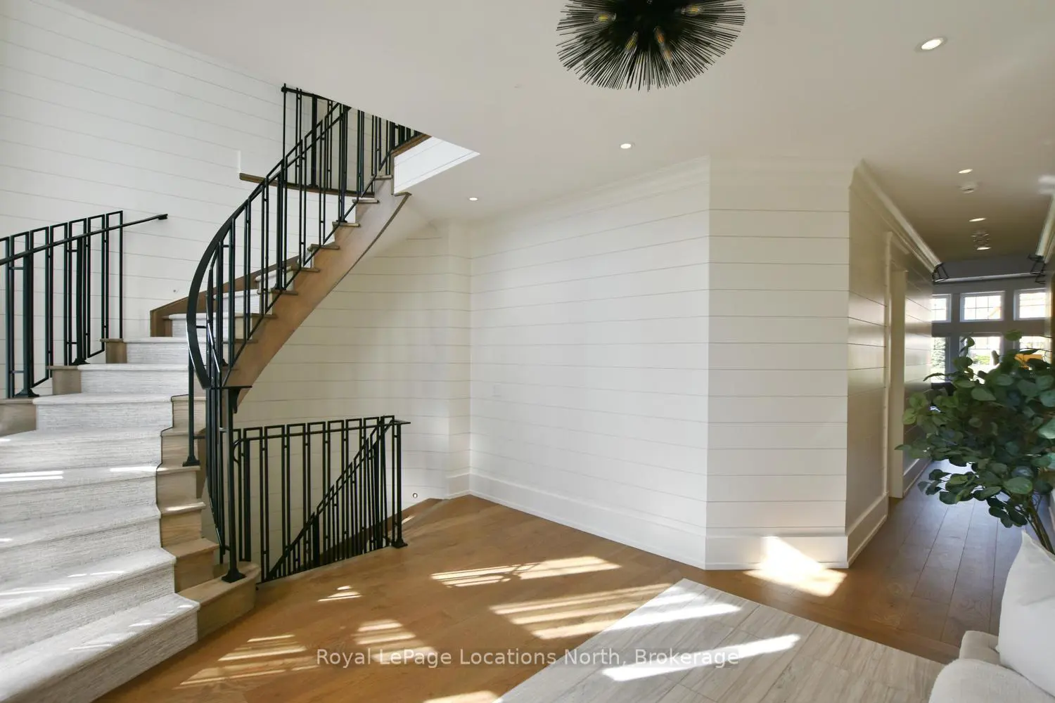 Additional image 9 of 277 Jozo Weider Boulevard 902