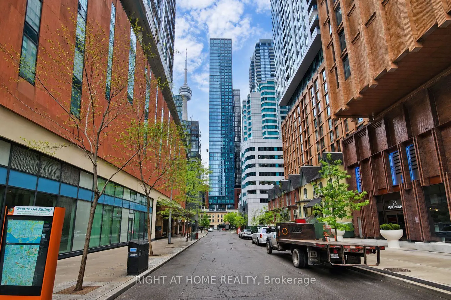 327 King Street 1505