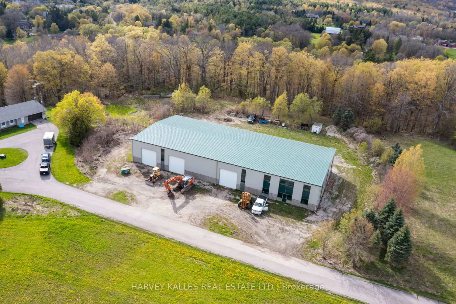 13820 Heritage Road photo 4