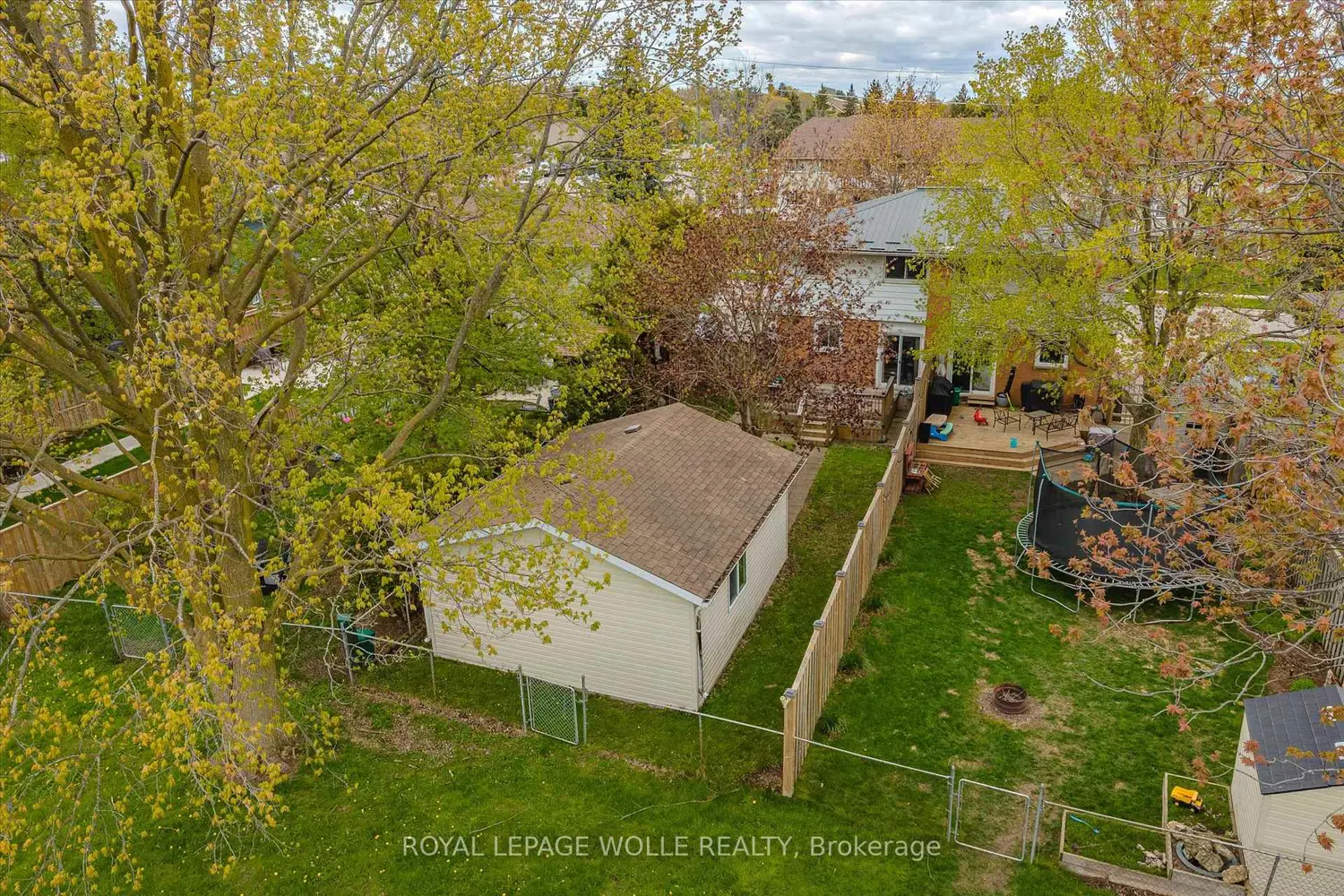 Additional image 17 of 105 Oriole Parkway