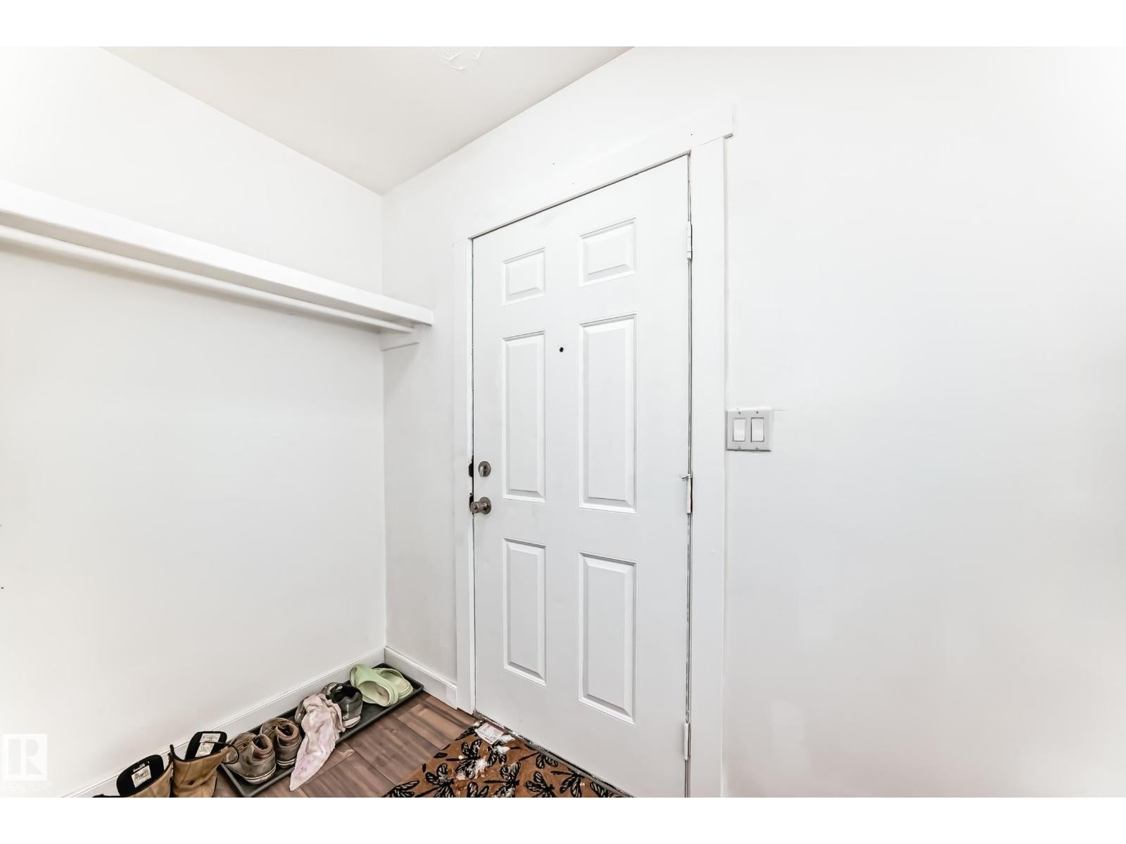 Additional image 3 of 13904 135 Avenue NW, Edmonton, AB, T5L3Y8