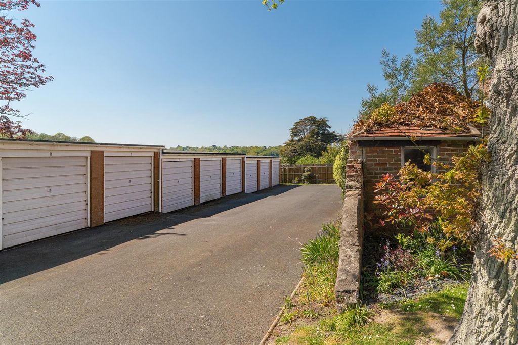 Additional image 20 of 3 bed flat for saleSeaview, Isle Of Wight PO34