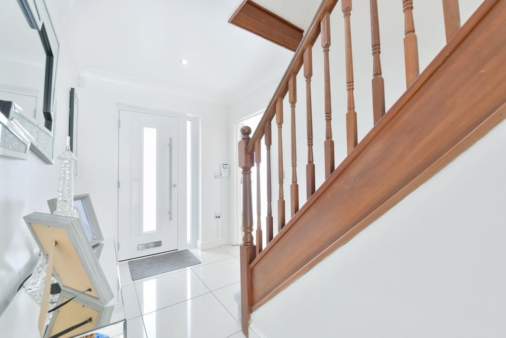 Additional image 9 of 7 bed detached house for saleClos Trehelyg, Ebbw Vale NP23