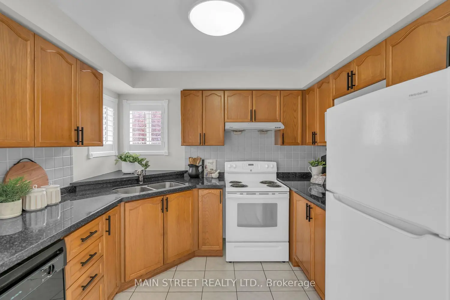 Additional image 7 of 137 Clearmeadow Boulevard