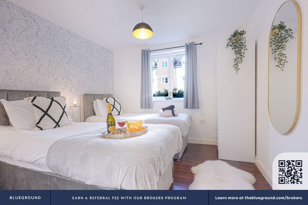 2 bed flat to rentNorthampton District NN3 photo 4