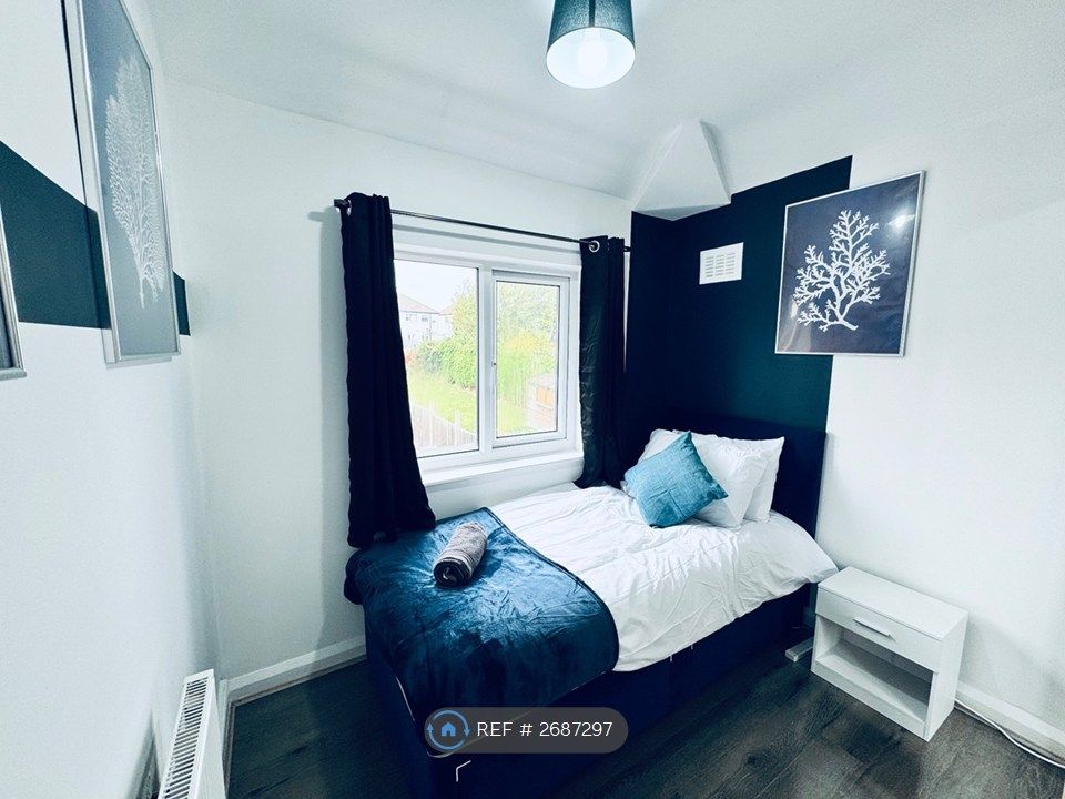 Additional image 20 of 3 bed semi-detached house to rentWanlip Lane, Birstall, Leicester LE4
