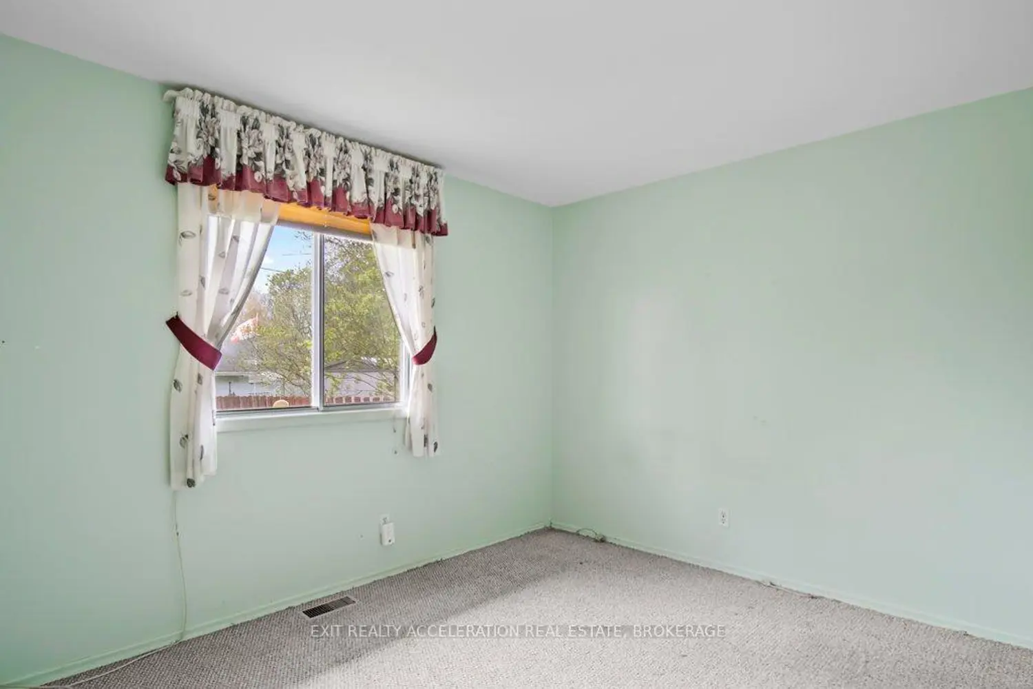 Additional image 10 of 116 Sherwood Avenue