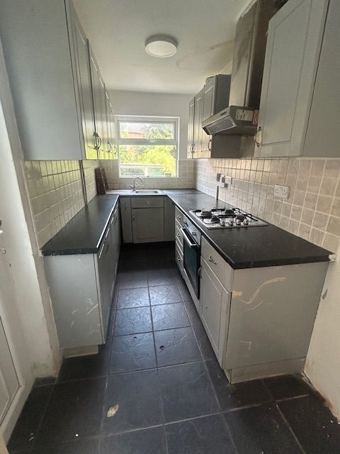 Additional image 2 of 2 bed terraced house to rentRichmond Rd, Leicester LE2