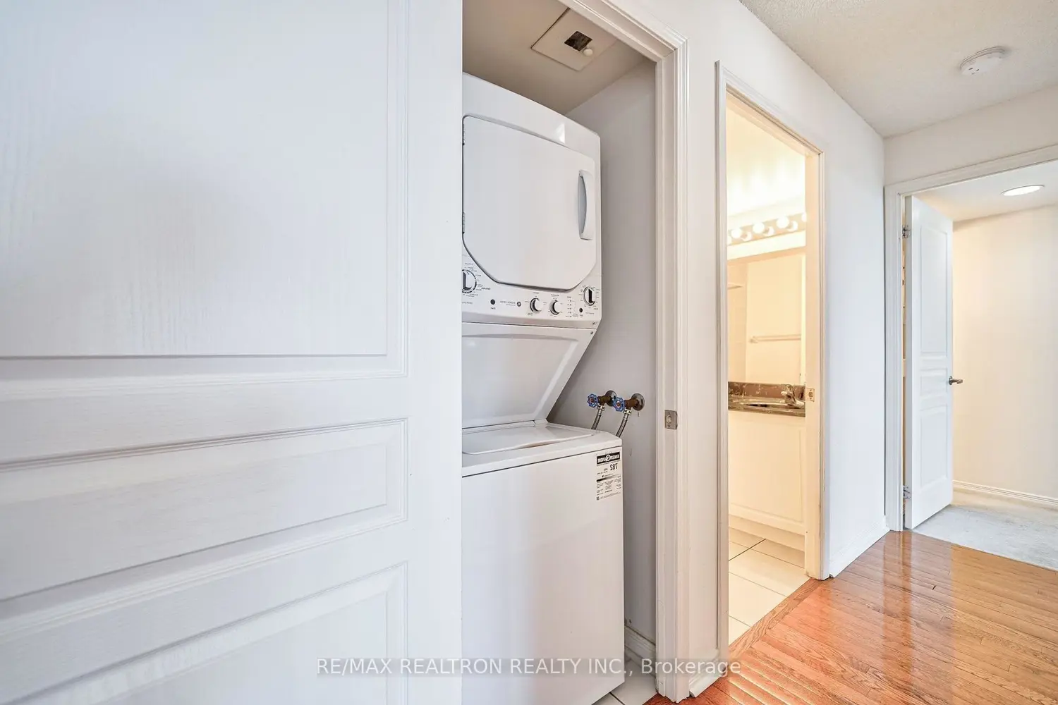 503 Beecroft Road 308 photo 2