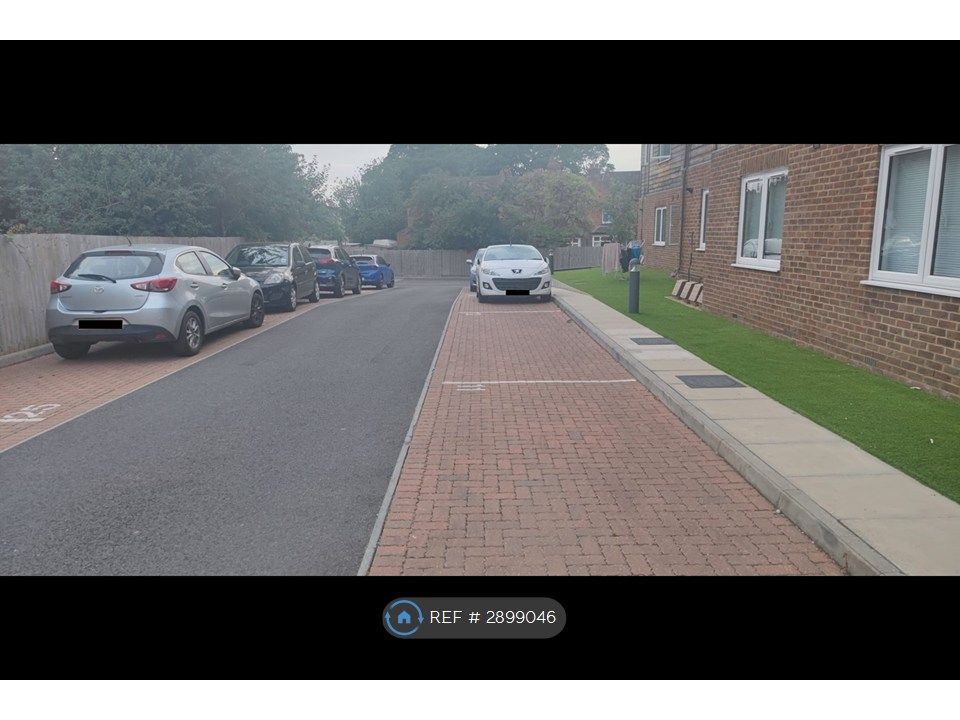 Additional image 5 of 2 bed flat to rentAlice Court, Luton LU2